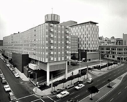 Jack Tar Hotel

- opened: April 1960
- location of first est training: October 1971
- location of 'Be With' with Werner: October 1978
- reopened as Cathedral Hill Hotel: August 2, 1982
- closed for demolition: October 31, 2009
- reopened as Cathedral Hill Hospital: 2015

Photograph courtesy Sylvia Rowan,
San Francisco History Center,
San Francisco Public Library